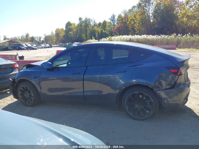 Tesla Model Y 2023 7SAYGAEE8PF589368 Image 14
