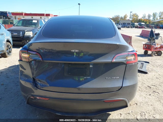 Tesla Model Y 2023 7SAYGAEE8PF589368 Image 16