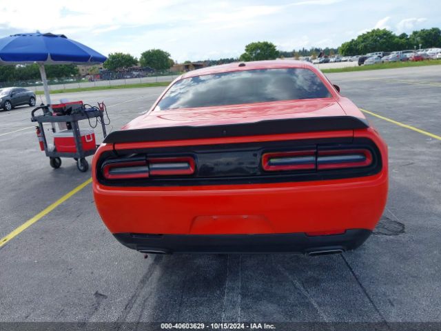 2C3CDZAG0LH218879 Dodge Challenger Sxt