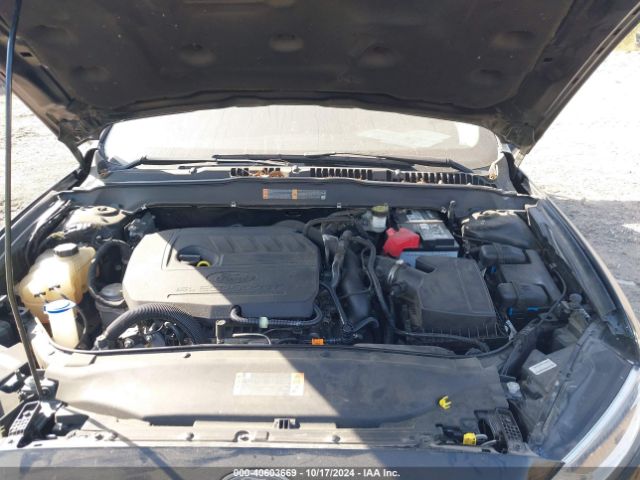 3FA6P0HD0JR200560 Ford FUSION SE