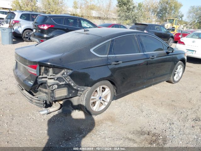 3FA6P0HD0JR200560 Ford FUSION SE
