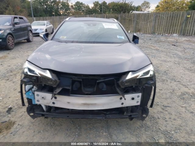 JTHP9JBH4M2040734 Lexus UX 250H