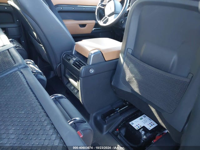 SALE27EU3P2129555 Land Rover Defender 110 X-dynamic Se