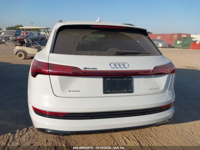 WA1AAAGEXMB013643 Audi E-tron Premium Quattro