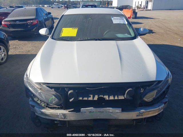 Honda ACCORD LX 2018 1HGCV1F11JA067529 Image 12