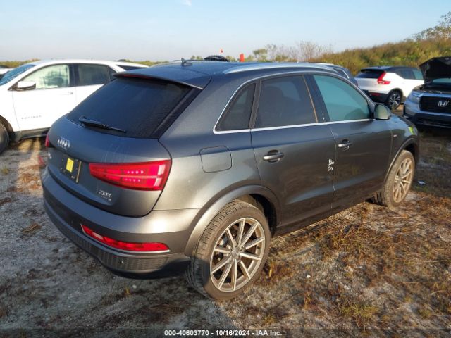 WA1JCCFS7JR033056 Audi Q3 2.0t Premium/2.0t Sport Premium