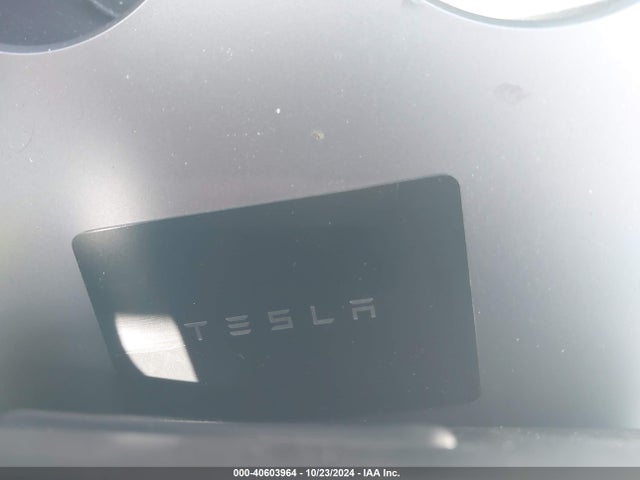 2023 TESLA MODEL Y 7SAYGDEE0PF697565 Photo 10