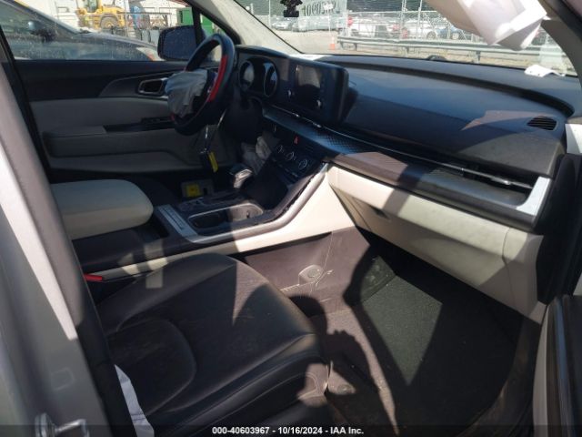 KNDNB4H38N6160444 KIA Carnival Mpv Lx Seat Package