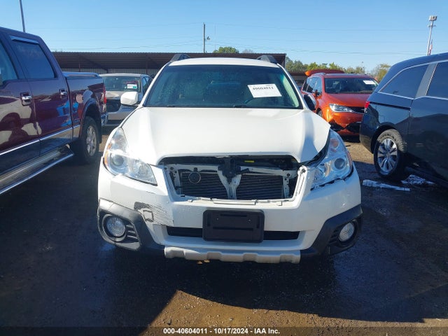Subaru Outback 2.5i Limited 2014 4S4BRBKCXE3247187 Image 13