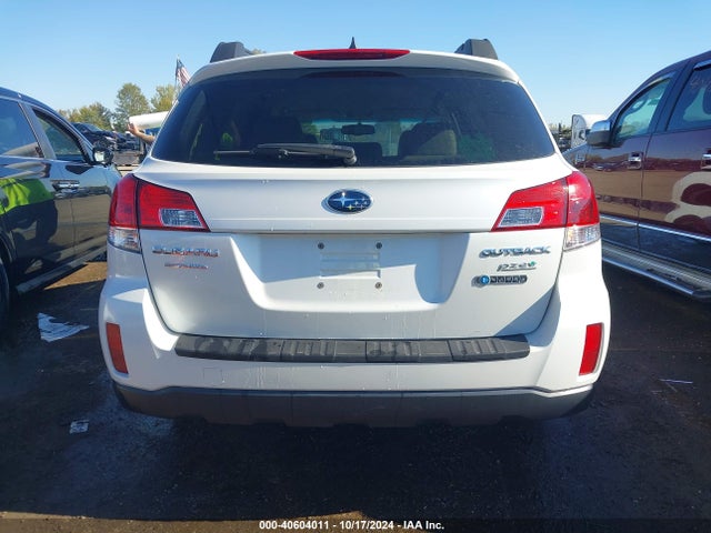 Subaru Outback 2.5i Limited 2014 4S4BRBKCXE3247187 Image 17