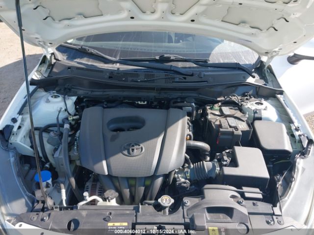 3MYDLBYV1KY500294 Toyota YARIS L