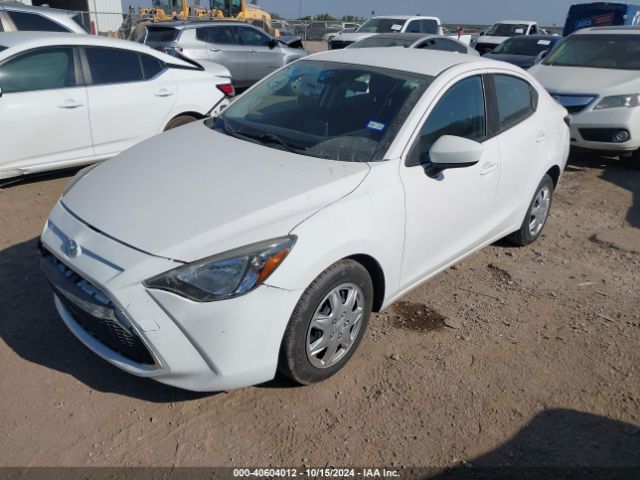 3MYDLBYV1KY500294 Toyota YARIS L