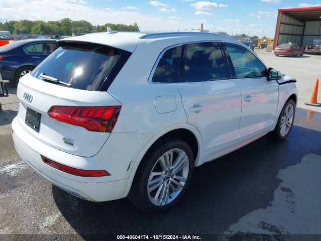 WA1BNAFY1J2201287 Audi Q5 2.0t Premium/2.0t Tech Premium