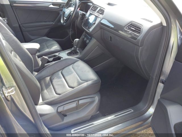3VV5B7AX3JM085033 Volkswagen Tiguan 2.0t Sel Premium