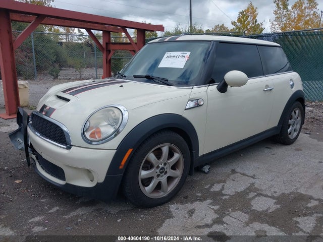 2009 MINI COOPER S WMWMF73559TW83290 Photo 1