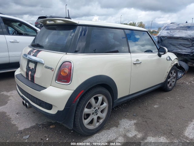 2009 MINI COOPER S WMWMF73559TW83290 Photo 3