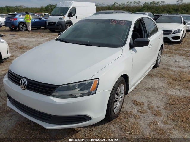 Volkswagen Jetta 2.0l S 2014 3VW2K7AJ8EM303774 Image 2