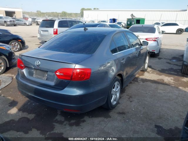 3VWLL7AJ2EM377998 Volkswagen Jetta 2.0l Tdi