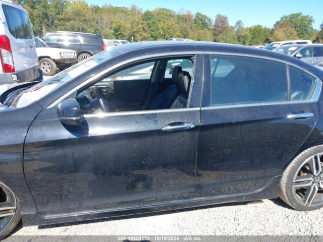 1HGCR3F94HA028322 Honda Accord Touring V6
