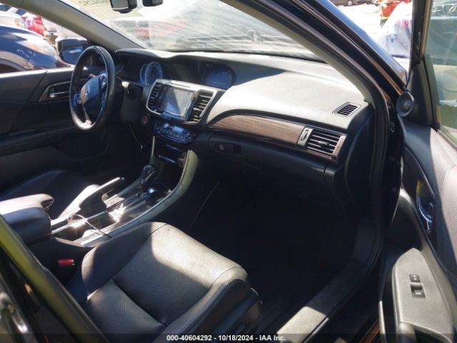 1HGCR3F94HA028322 Honda Accord Touring V6