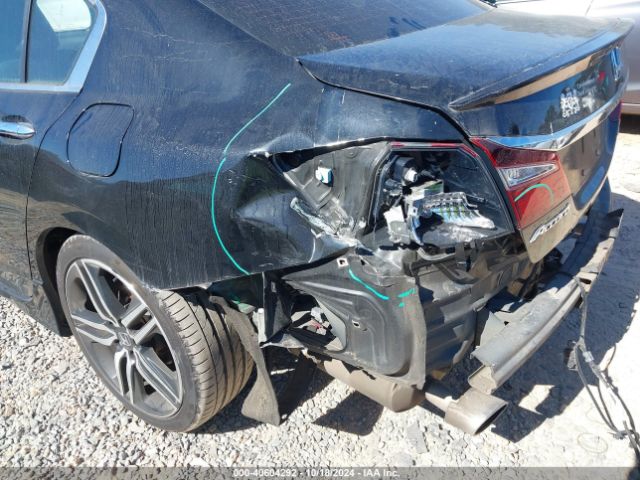 1HGCR3F94HA028322 Honda Accord Touring V6