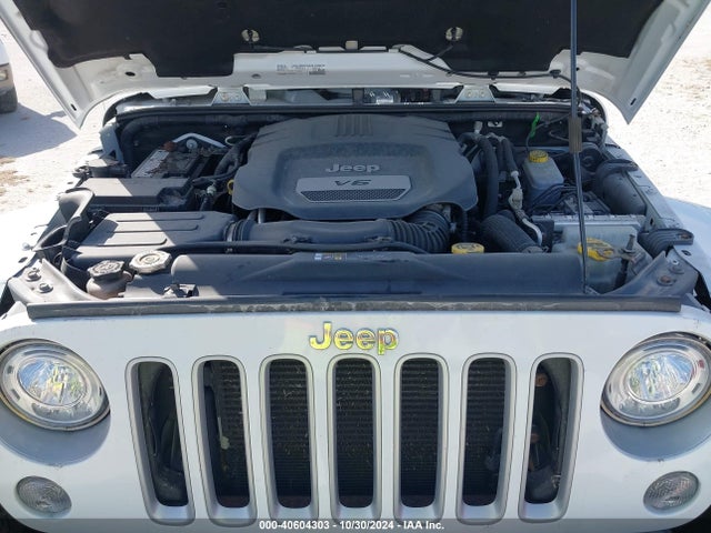 1C4BJWEG1HL656720 Jeep Wrangler Unlimited Sahara 4x4