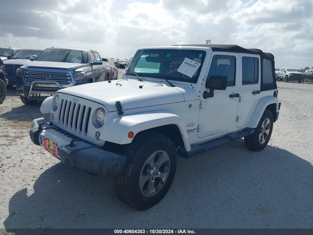 1C4BJWEG1HL656720 Jeep Wrangler Unlimited Sahara 4x4
