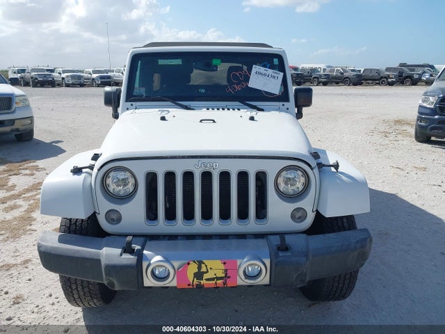 1C4BJWEG1HL656720 Jeep Wrangler Unlimited Sahara 4x4