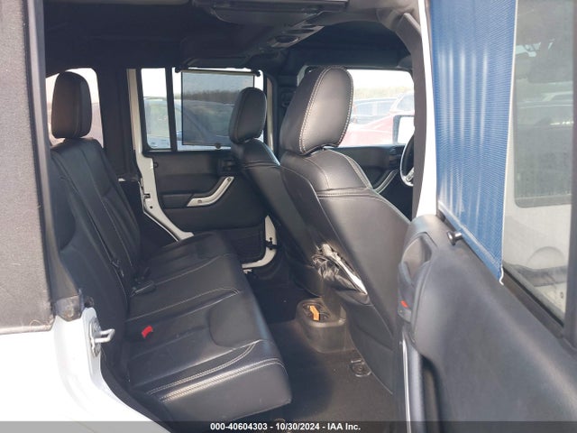 1C4BJWEG1HL656720 Jeep Wrangler Unlimited Sahara 4x4