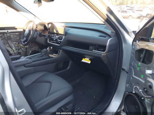 5TDAAAA58RS011968 Toyota Grand Highlander Xle