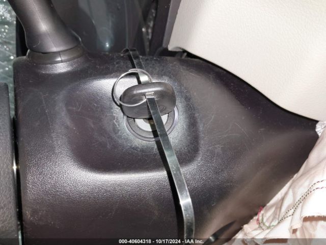 5TDZK3DC9FS656274 Toyota Sienna L 7 Passenger