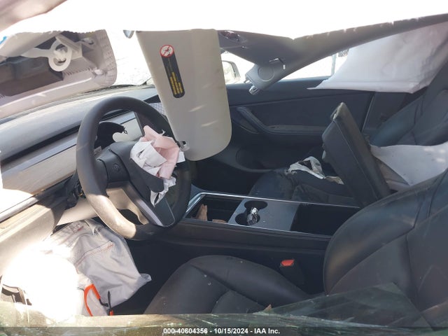 2021 TESLA MODEL Y 5YJYGDEEXMF193632 Photo 4