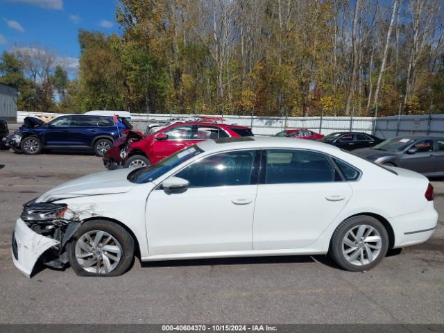1VWBA7A37JC042881 Volkswagen Passat 2.0t Se