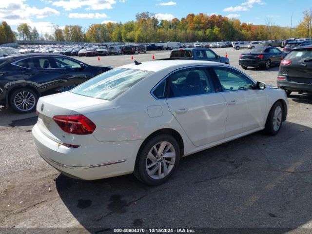 1VWBA7A37JC042881 Volkswagen Passat 2.0t Se