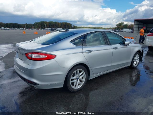 3FA6P0H73FR261466 Ford FUSION SE