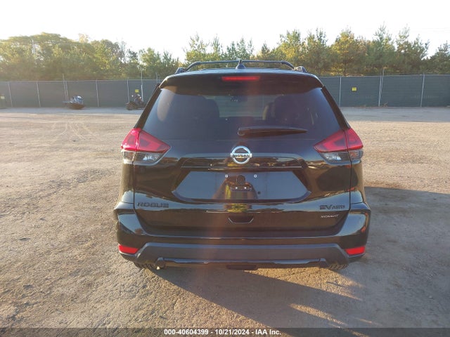 Nissan ROGUE SV 2018 5N1AT2MV9JC744530 Image 17
