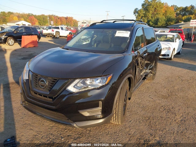 Nissan ROGUE SV 2018 5N1AT2MV9JC744530 Image 2