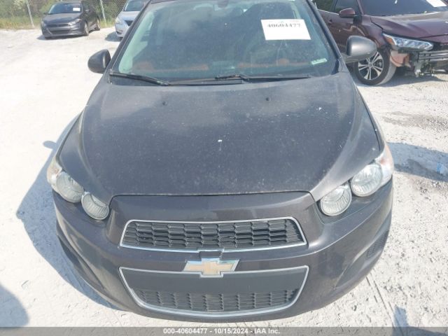 1G1JC6SH5F4152304 Chevrolet Sonic Lt Auto