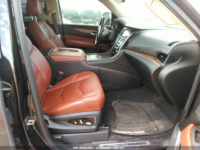 1GYS4BKJ9GR371334 Cadillac Escalade Luxury Collection