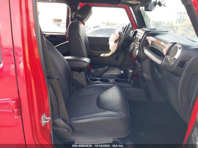 1C4BJWDG3EL199535 Jeep Wrangler Unlimited Freedom Edition