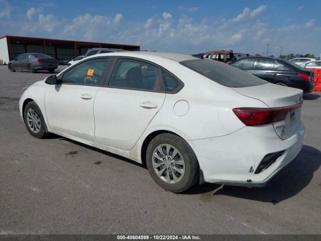 3KPF24ADXLE257935 KIA FORTE FE
