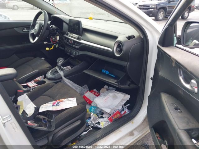 3KPF24ADXLE257935 KIA FORTE FE