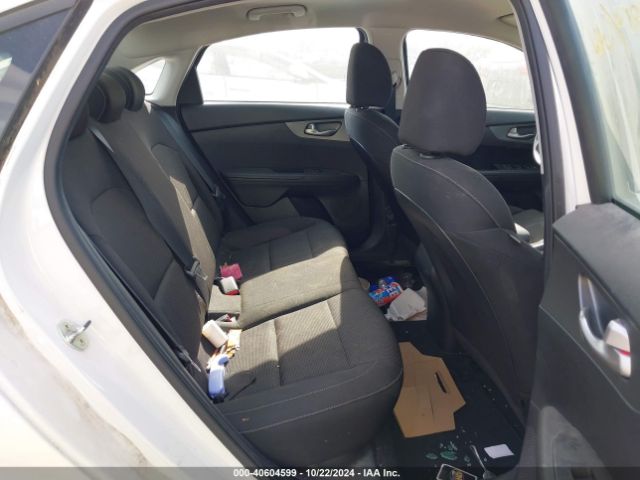 3KPF24ADXLE257935 KIA FORTE FE