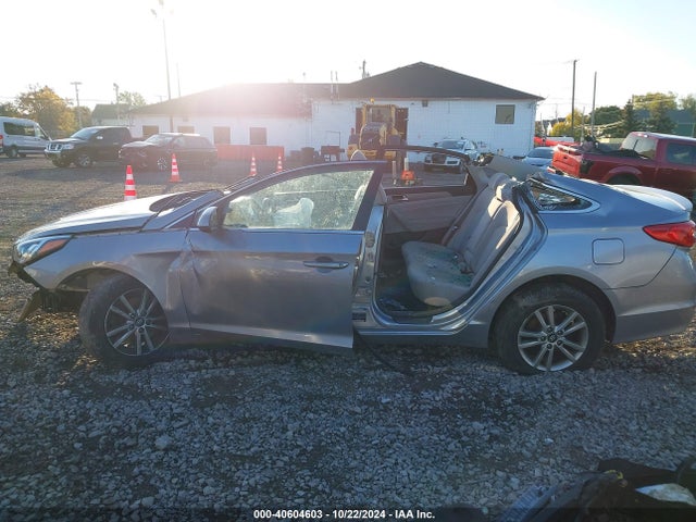 Hyundai SONATA SE 2015 5NPE24AFXFH246270 Image 15