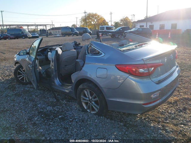 Hyundai SONATA SE 2015 5NPE24AFXFH246270 Image 3