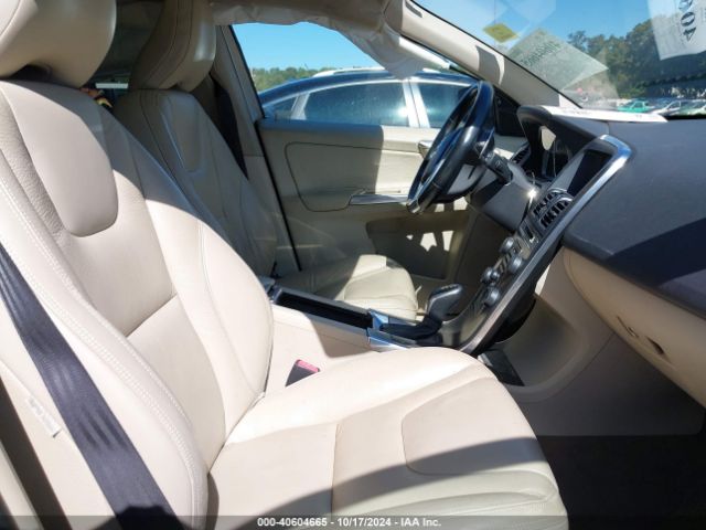 YV4902DZ4E2514325 Volvo Xc60 T6 R-design Premier Plus