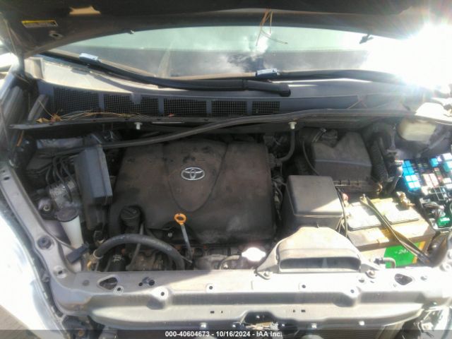 5TDYZ3DC4HS792855 Toyota Sienna Xle 8 Passenger