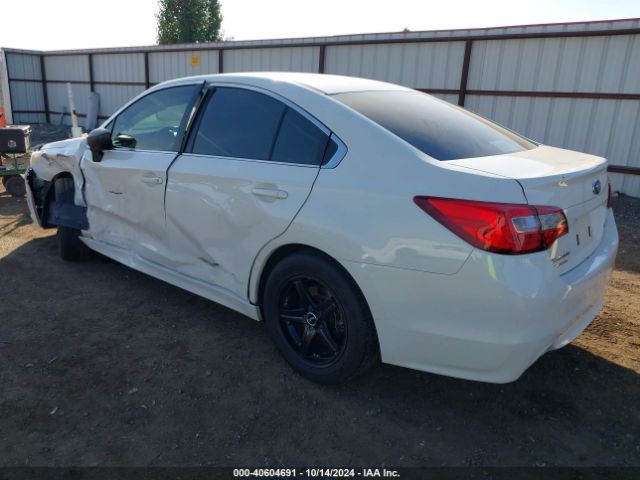 4S3BNAA65H3026185 Subaru Legacy 2.5i