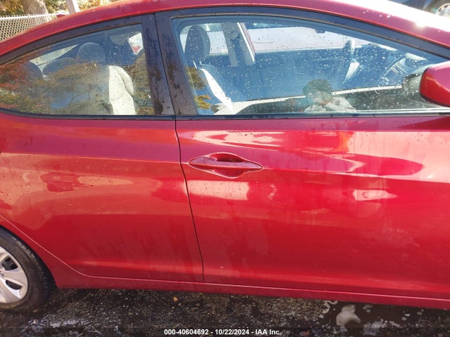Hyundai ELANTRA SE 2016 5NPDH4AE3GH688049 Image 13