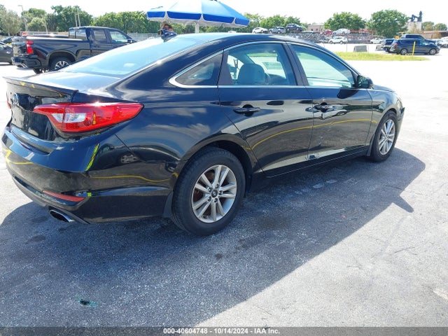 Hyundai SONATA SE 2016 5NPE24AFXGH331594 Image 4